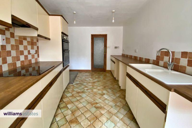 Llanfair Road, Ruthin 4 bed terraced house £265,000