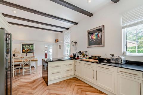 5 bedroom bungalow for sale, Hollybush Hill, Stoke Poges, Buckinghamshire, SL2