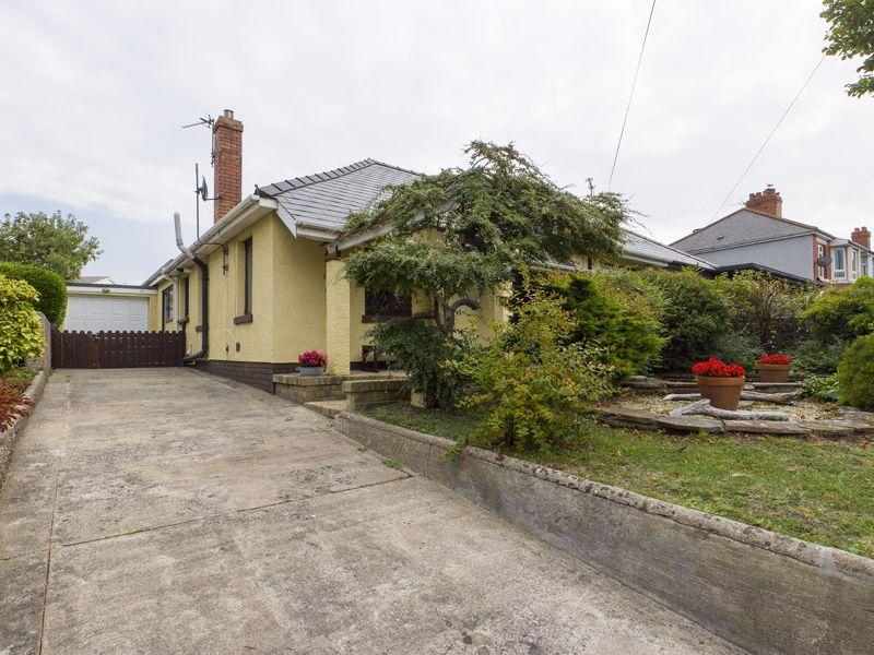 Pontypridd Road Barry Vale of CF62 7LT 3 bed bungalow for