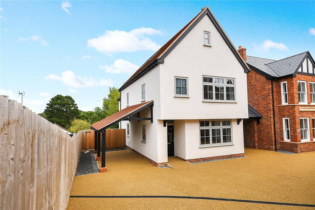 Main Road, Danbury, Chelmsford... 4 bed detached house £775,000