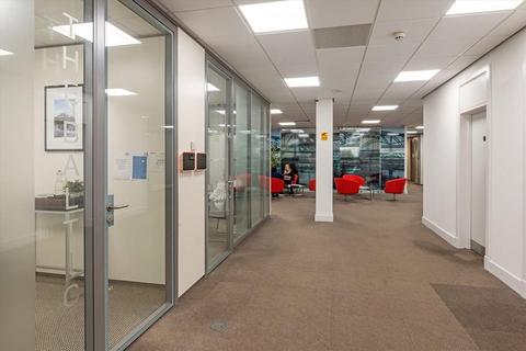 Office to rent - Benton Lane,,