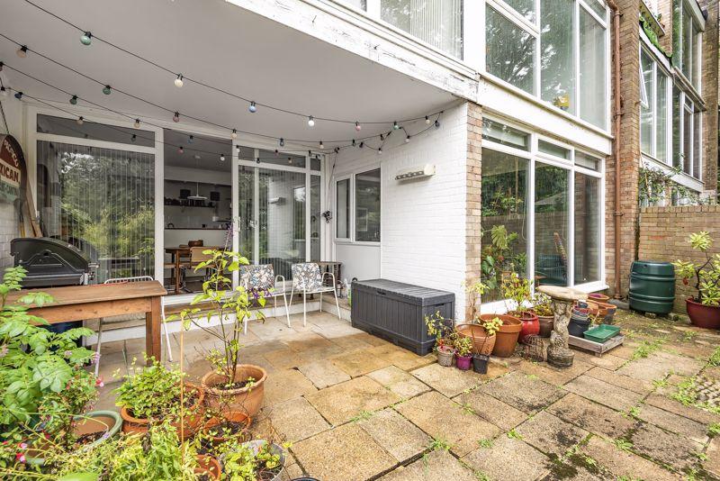 Frith Hill Road, Godalming 2 bed for sale £430,000