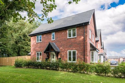 3 bedroom detached house for sale - Spearwort Close, Standish, WN6 0ZW