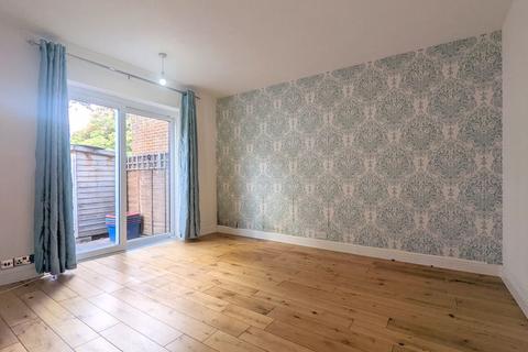 111 Bedfont Close, Feltham, TW14 8LH