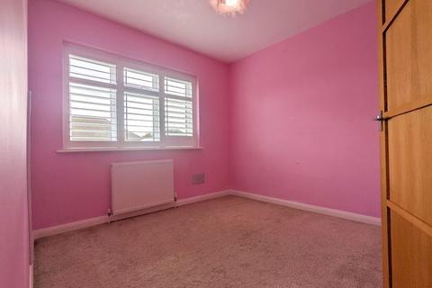 111 Bedfont Close, Feltham, TW14 8LH