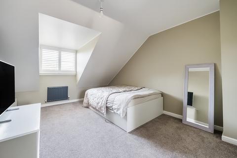 4 bedroom end of terrace house for sale, River View, Shefford, SG17