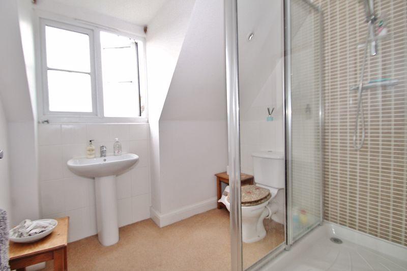 Ensuite 2