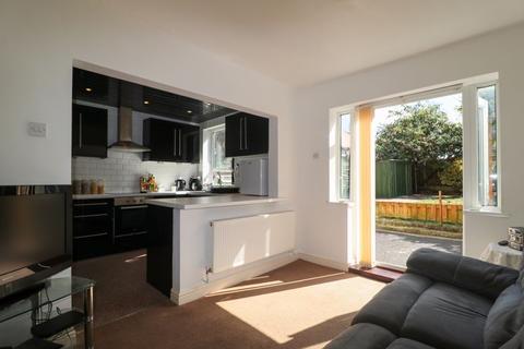 36 Quebec Avenue, Blackpool, FY2 0NU