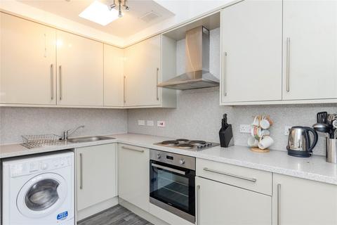 3 bedroom apartment to rent, Montague Street, Edinburgh, Midlothian