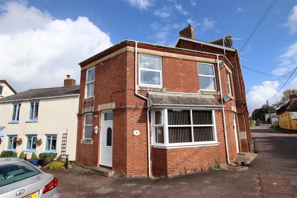 Broadclyst, Exeter 3 bed terraced house for sale £290,000