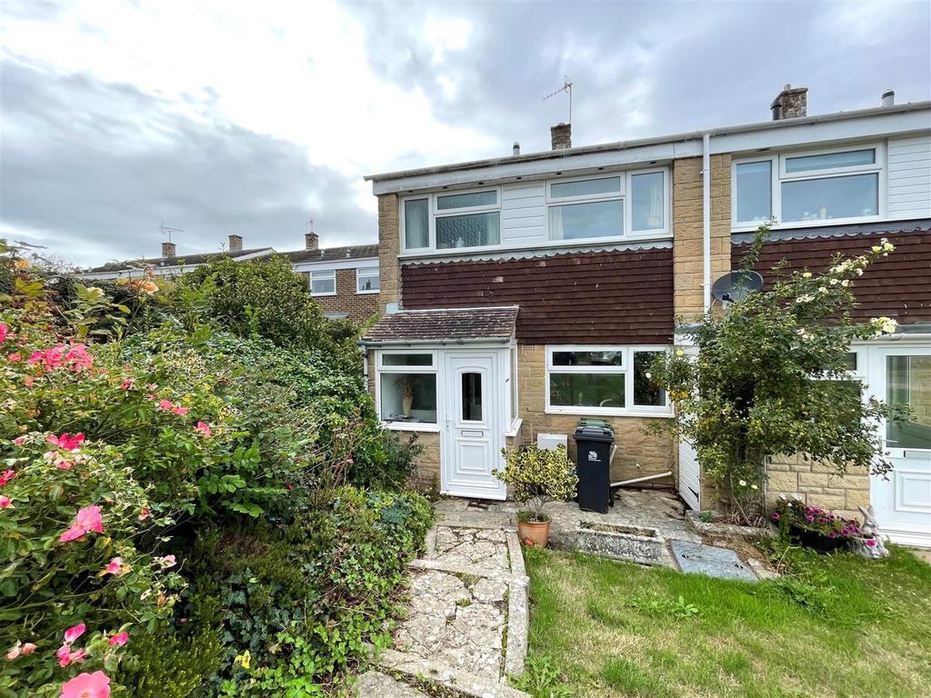 Pine View, Bridport 2 bed terraced house £270,000