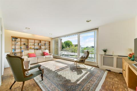 3 Cottenham Drive, London, SW20 0TD