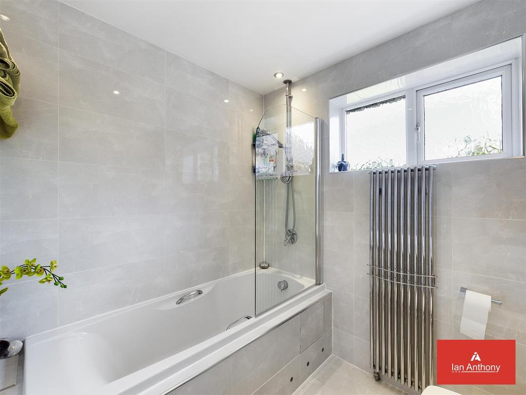 Family bathroom