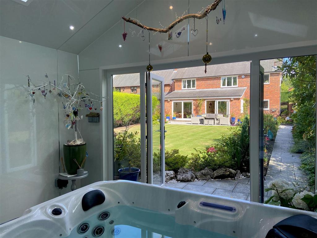 Garden room