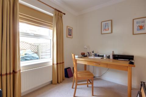 7 Copper Beech Close, Swanland, North Ferriby, HU14 3LR