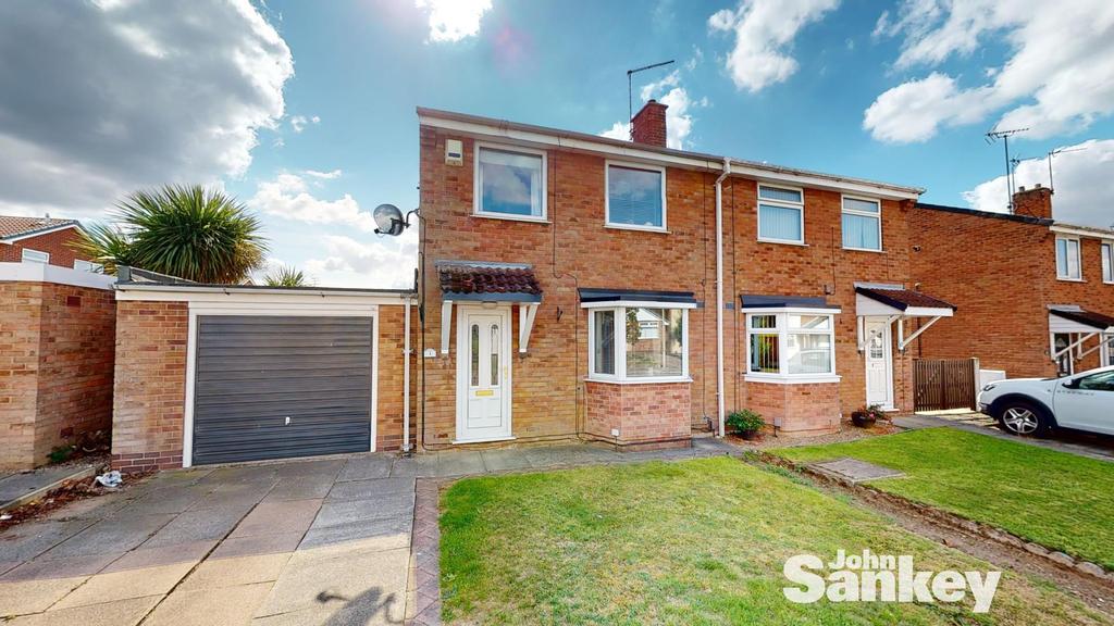 Meadow Bank, Mansfield Woodhouse... 3 bed semidetached house £180,000