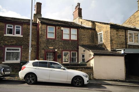 8 Thorp Garth, Bradford, BD10 9LD