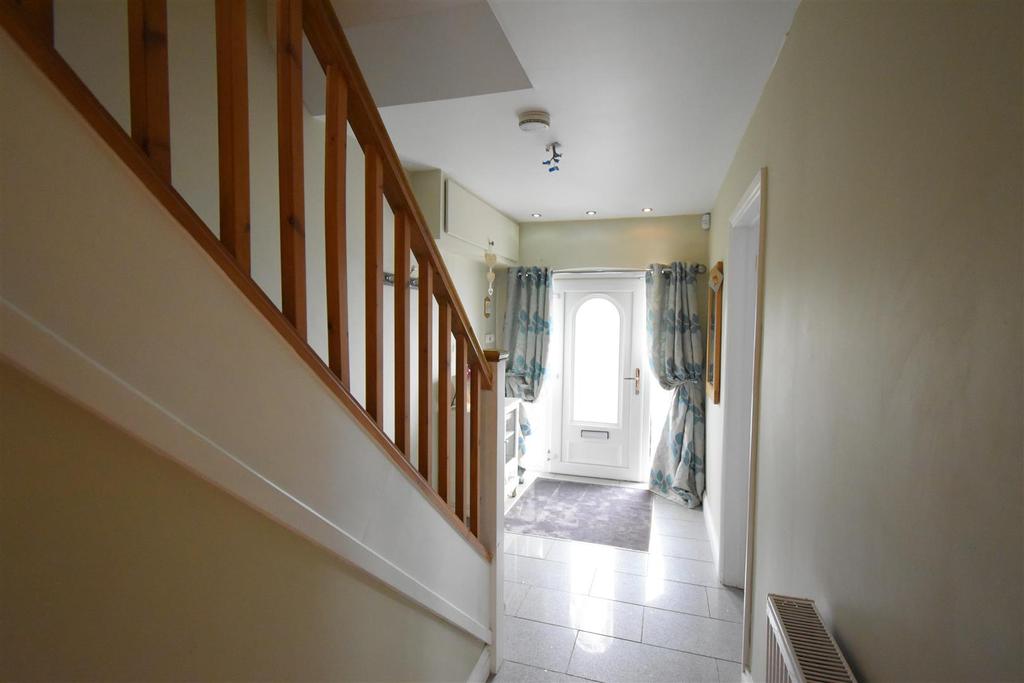 Memorial Road, Hanham, Bristol 4 bed semidetached house £475,000