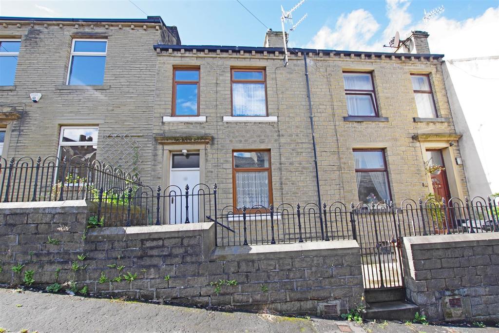 Dean Street, Greetland, Halifax 3 bed terraced house £100,000