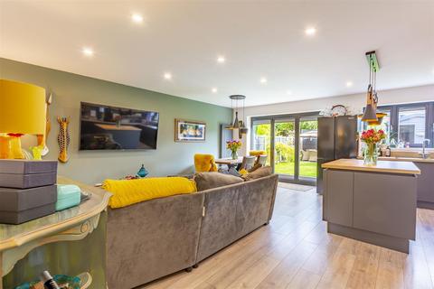 7 Cornwall Drive, Long Eaton, Nottingham, NG10 2GR