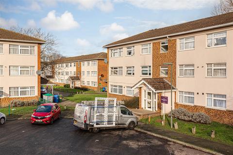 15 Ash Court, Epsom, KT19 9PU