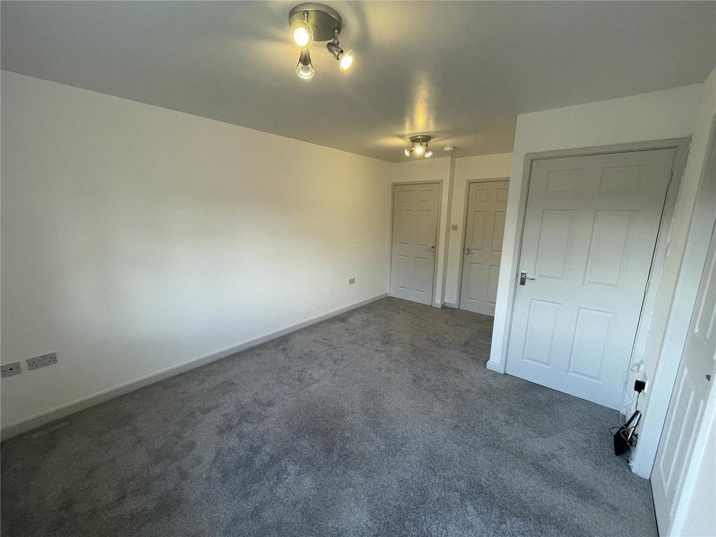 Ludworth Avenue, Marston Green... 1 bed apartment £675 pcm (£156 pw)