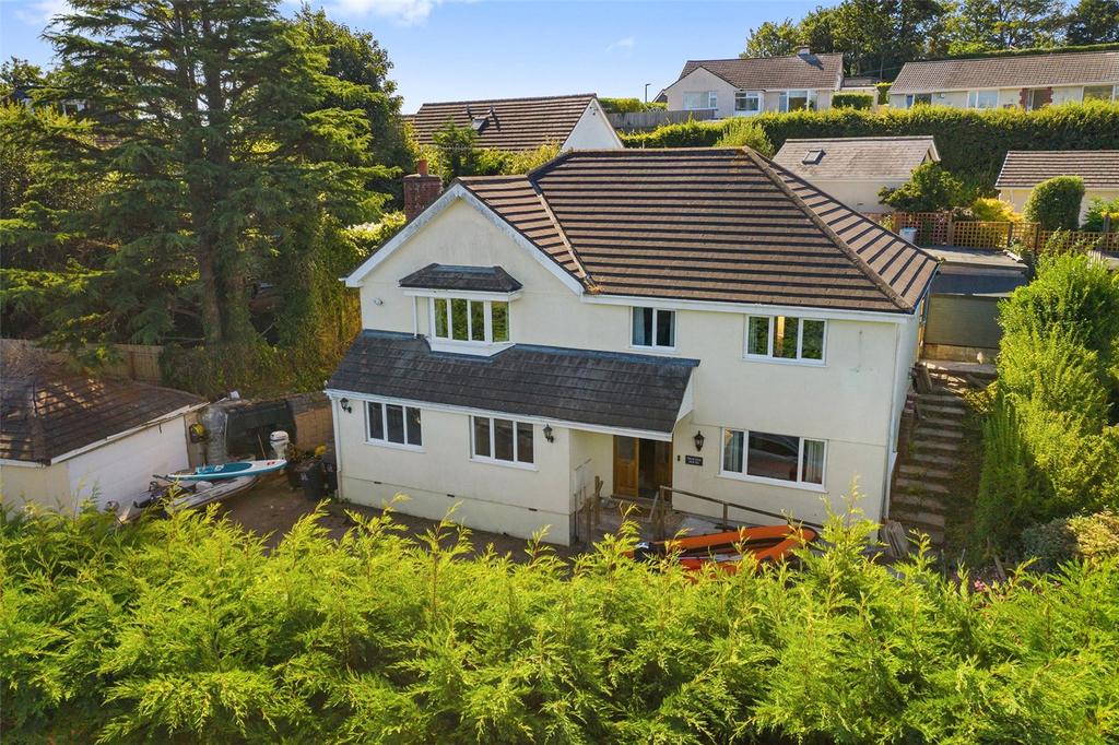 Stentiford Hill, Kingsbridge, Devon, TQ7 4 bed detached house £700,000