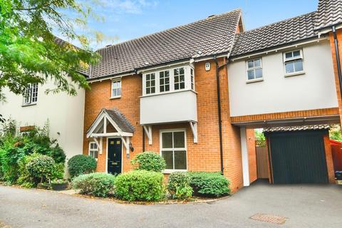 43 Hare Bridge Crescent, Ingatestone, CM4 9DR