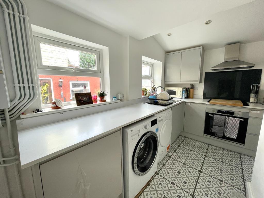 Rosebery Road, Dursley, GL11 4PT 4 bed terraced house £260,000