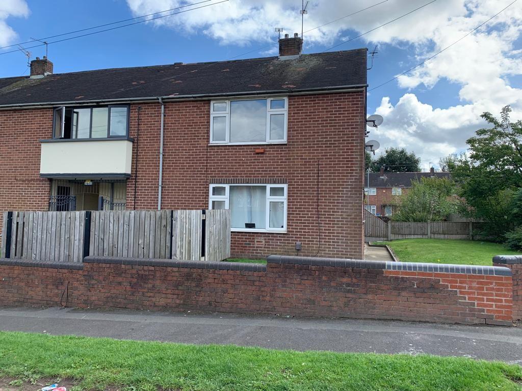 Brown Edge Road, Holts, Oldham 2 bed apartment £75,000