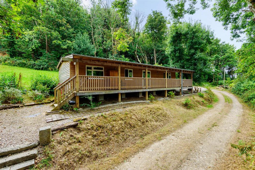 Large Cabin