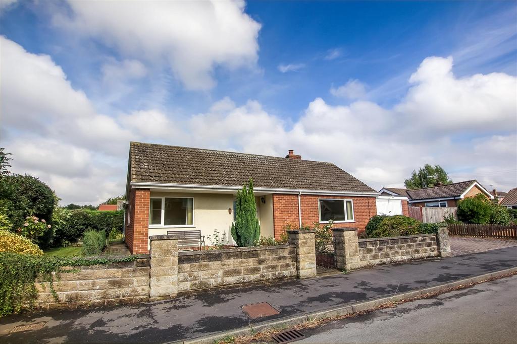 Meadow Drive, Scruton, Northallerton 2 bed detached bungalow for sale £299,950