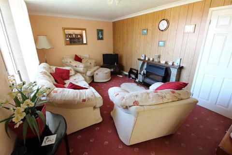 undefined, Main Road, Humberston Fitties, Humberston, Grimsby, N.E. Lincs, DN36 4HA
