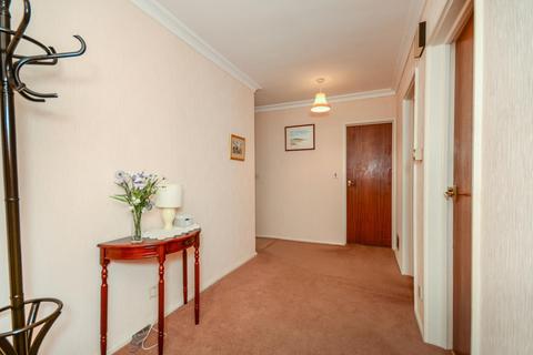 2 bedroom flat for sale - Moorview Court,, Bradway Drive, Bradway, Sheffield, S17 4PD