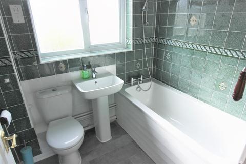 86 Halifield Drive, Belvedere, DA17 5RS