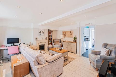 71 Manor Farm Drive, London, E4 6HJ