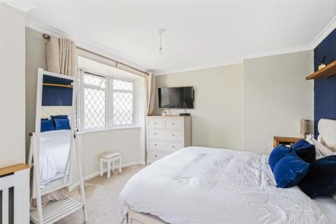 71 Manor Farm Drive, London, E4 6HJ