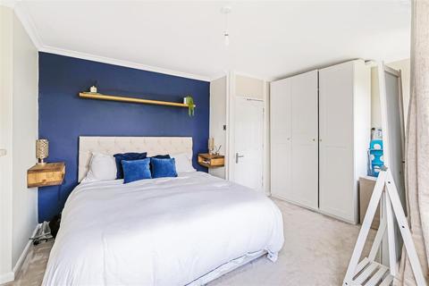 71 Manor Farm Drive, London, E4 6HJ