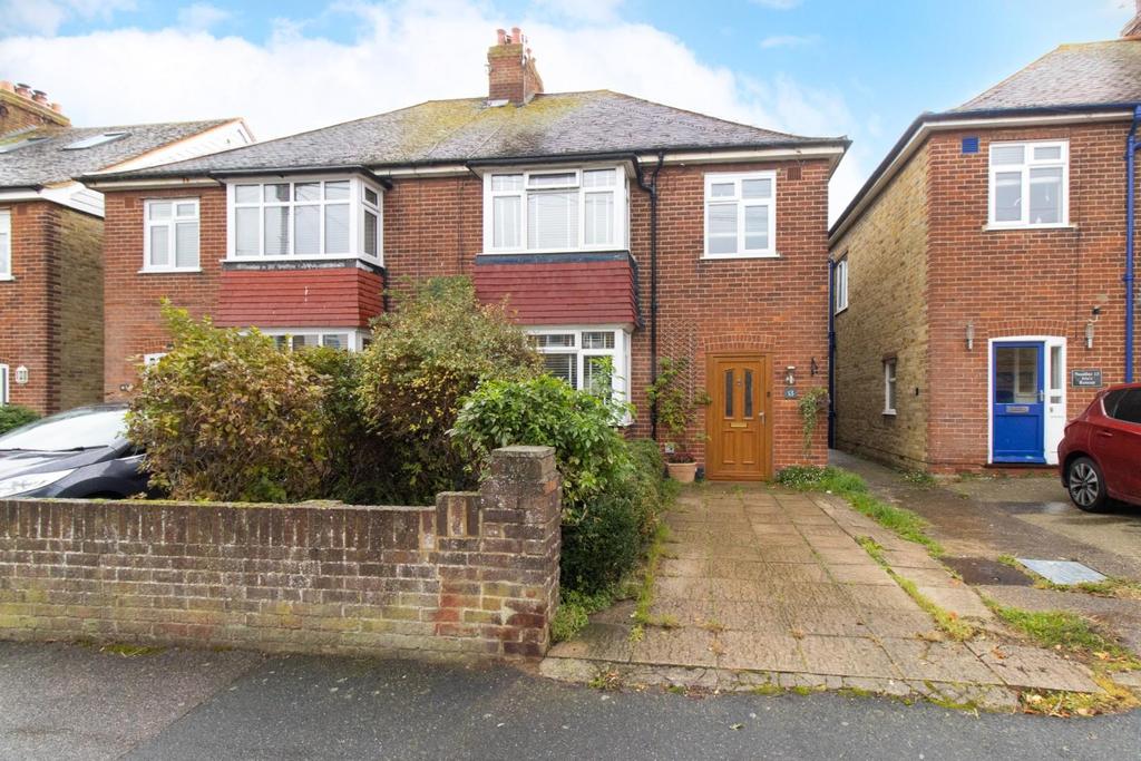 Green Lane, Broadstairs 3 bed semidetached house £450,000