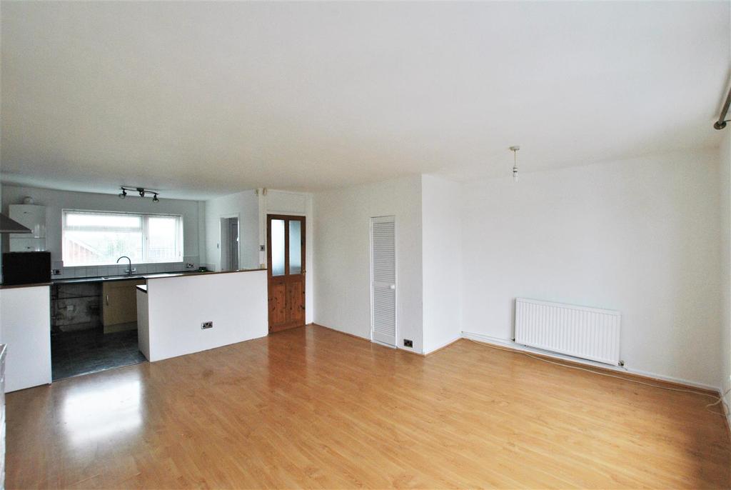 East Dundry Road, Bristol 3 bed £1,100 pcm (£254 pw)