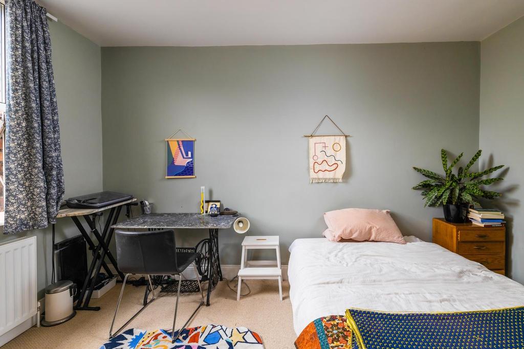 13 Cossham Road 8.jpg