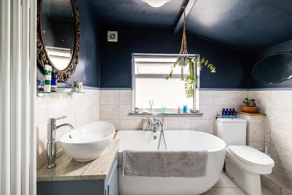 13 Cossham Road 10.jpg
