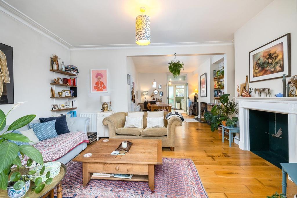 13 Cossham Road 18.jpg