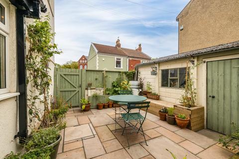 13 Cossham Road, Bristol, BS5 8DR