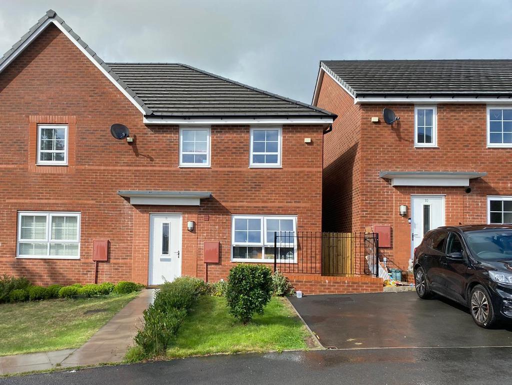 9 Golwg Y Foryd, Loughor, Swansea 3 bed semidetached house £235,000