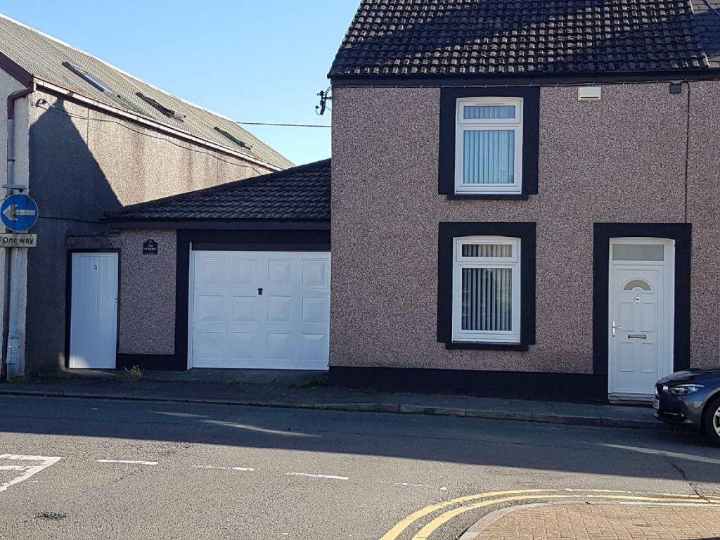 St Marie Street, Southside, Bridgend, CF31 3EE 2 bed house £795 pcm