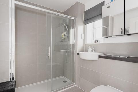 2 Skylark Close, Epsom, KT17 1AR