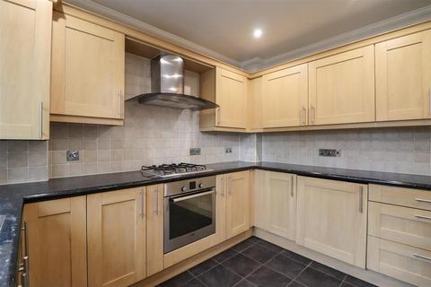 4 Arun Way, Horsham, RH13 5DD