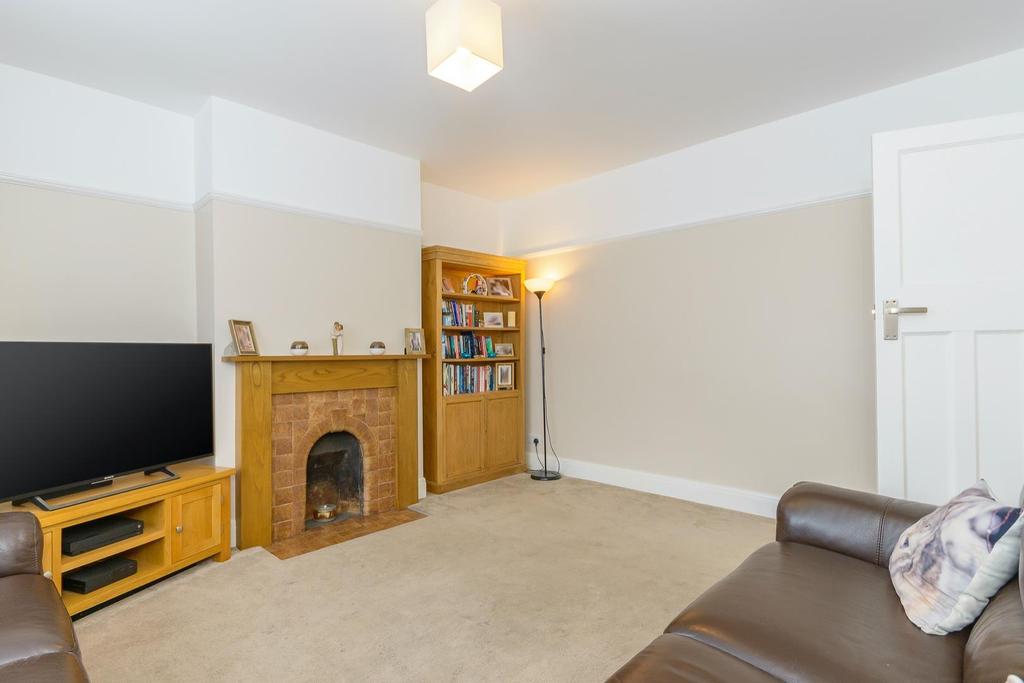 DAORERGYNOC61 - Living Room B.jpg