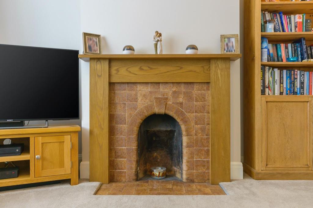 DAORERGYNOC61 - Living Room A.jpg